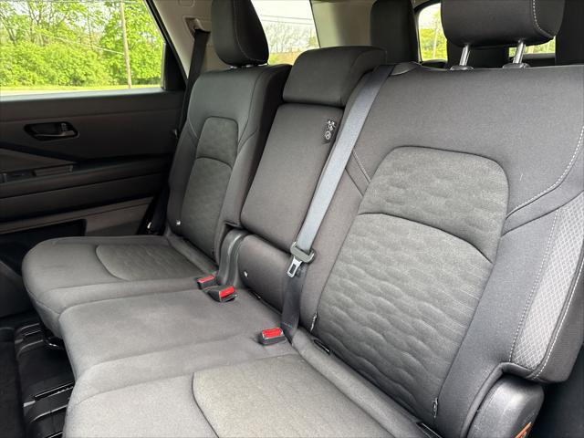 2025 Nissan Pathfinder SV 4WD