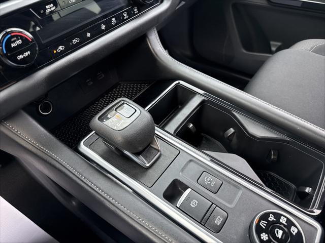 2025 Nissan Pathfinder SV 4WD