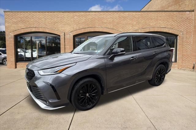 2025 Toyota Highlander XSE