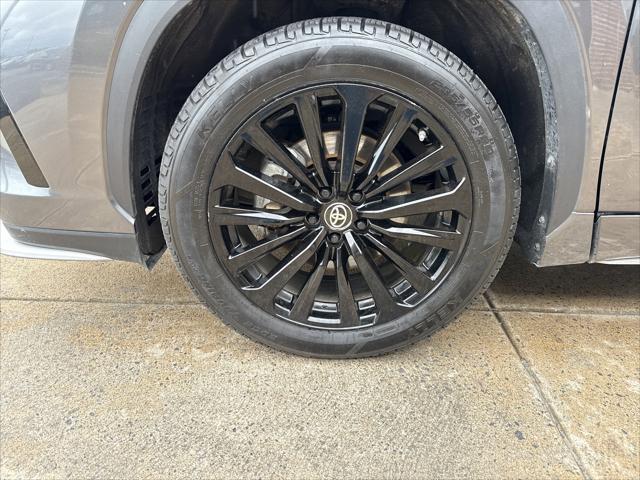 2025 Toyota Highlander XSE