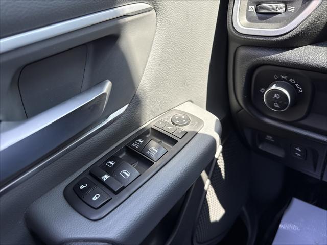 2021 Ram 1500 Big Horn Crew Cab 4x4 5'7" Box