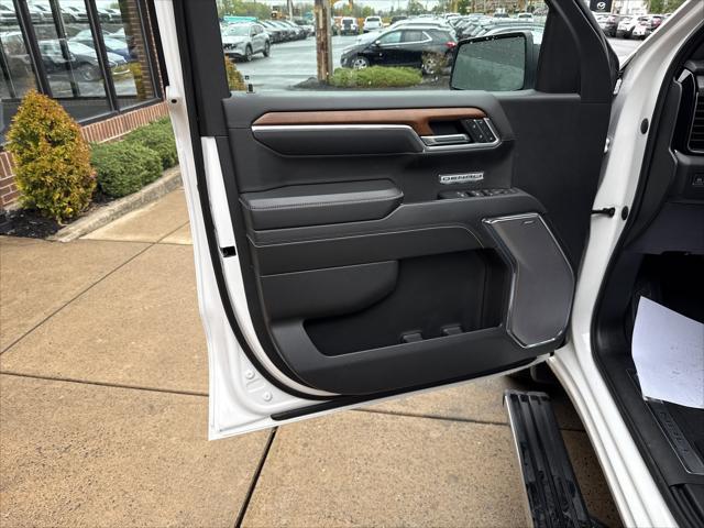 2023 GMC Sierra 1500 4WD Crew Cab Short Box Denali