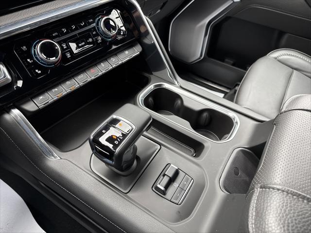 2023 GMC Sierra 1500 4WD Crew Cab Short Box Denali