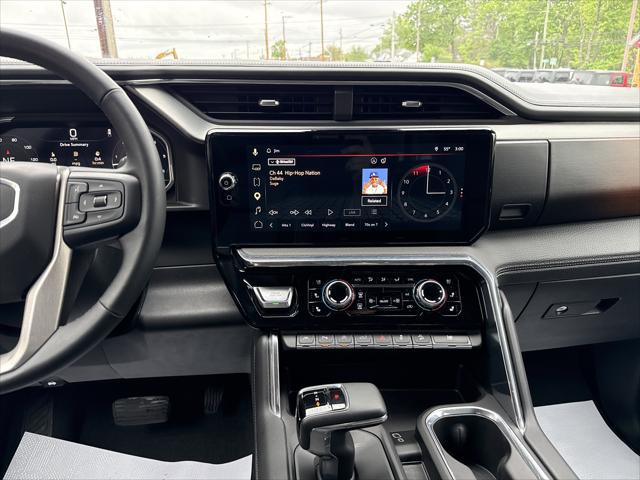 2023 GMC Sierra 1500 4WD Crew Cab Short Box Denali