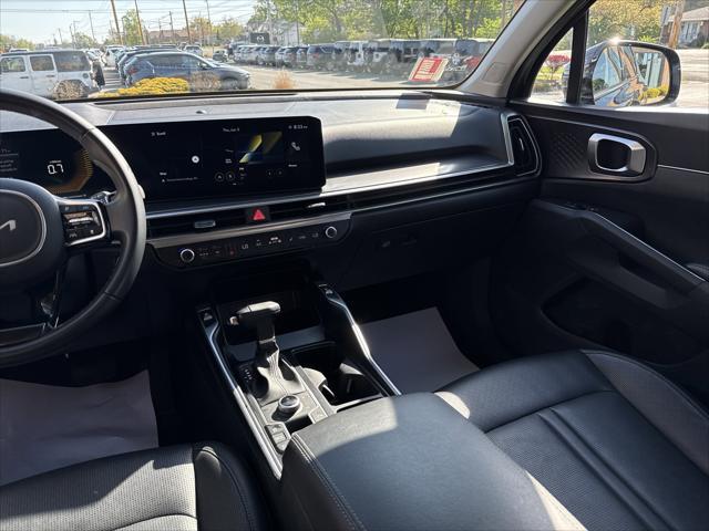 2024 Kia Sorento S