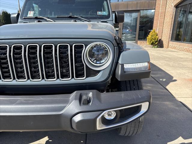 2026 Jeep Wrangler 4-Door Sahara 4x4