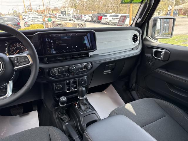 2026 Jeep Wrangler 4-Door Sahara 4x4