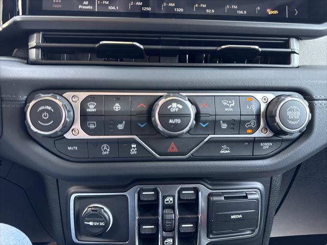 2026 Jeep Wrangler 4-Door Sahara 4x4
