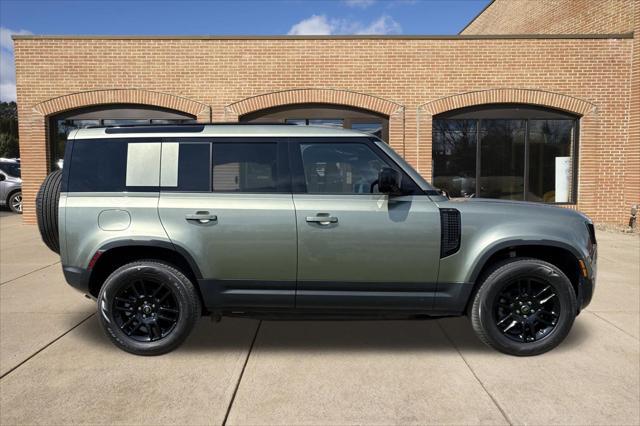 2025 Land Rover Defender 110 P300