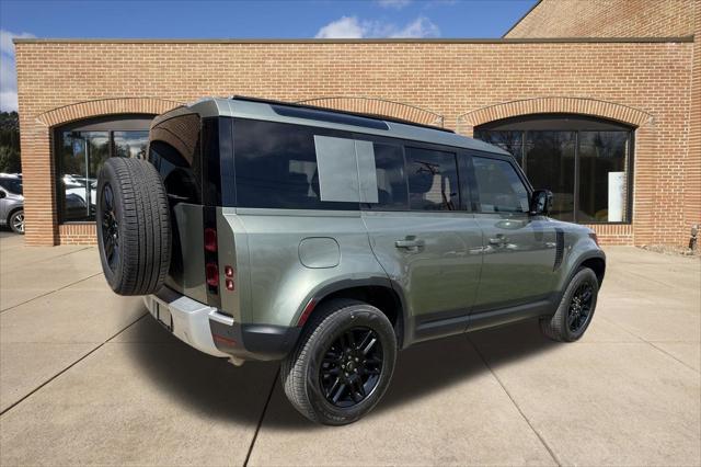 2025 Land Rover Defender 110 P300