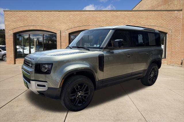 2025 Land Rover Defender 110 P300
