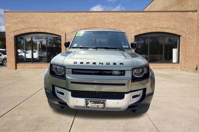2025 Land Rover Defender 110 P300