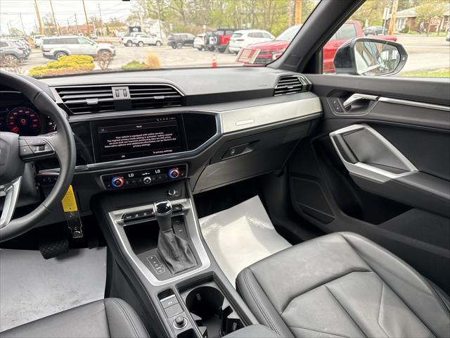 2025 Audi Q3 Premium 45 TFSI S line quattro Tiptronic