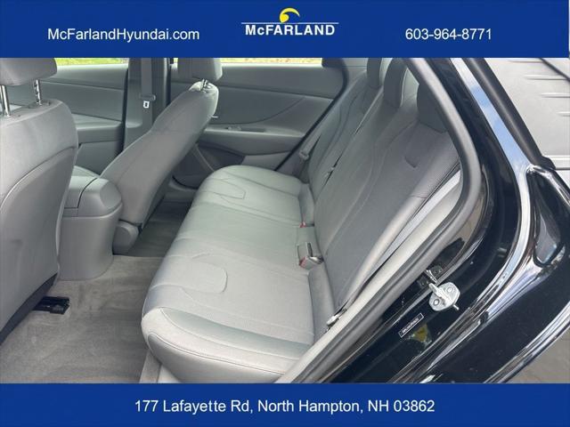 2023 Hyundai Elantra SE