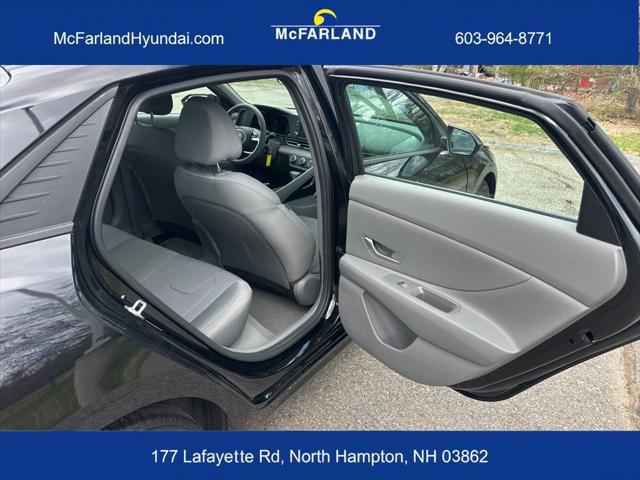 2023 Hyundai Elantra SE