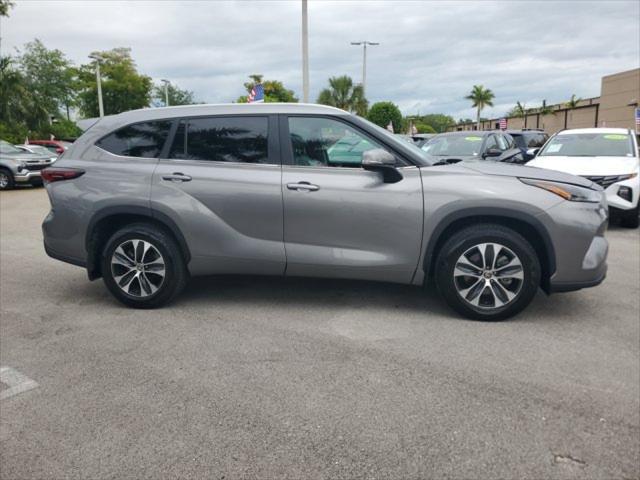 2025 Toyota Highlander XLE