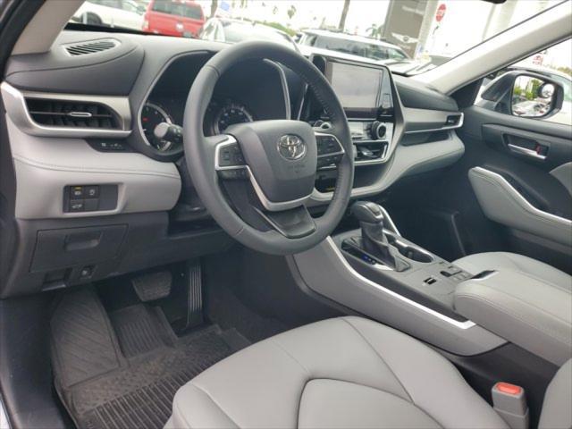 2025 Toyota Highlander XLE