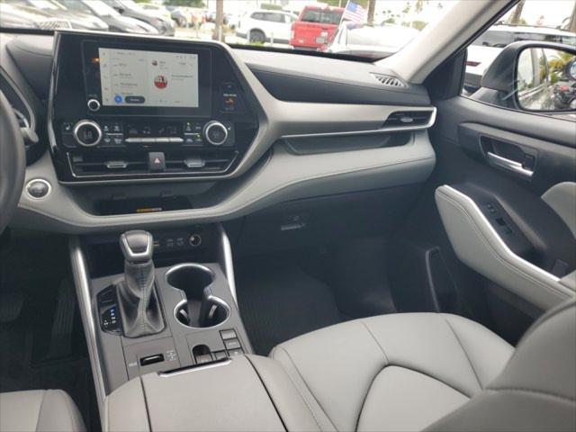 2025 Toyota Highlander XLE