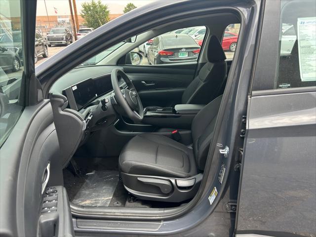 2026 Hyundai Tucson Hybrid Blue SE