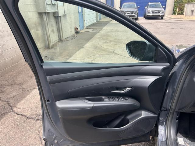 2026 Hyundai Tucson Hybrid Blue SE
