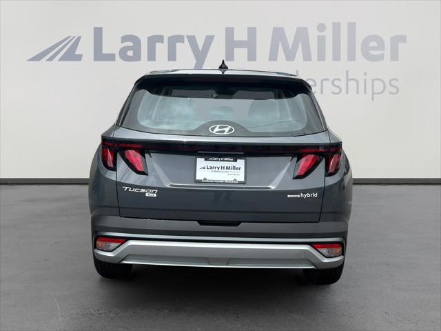 2026 Hyundai Tucson Hybrid Blue SE