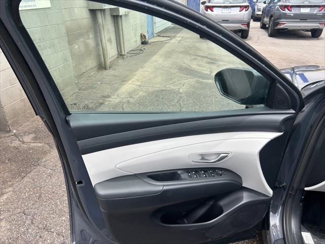 2026 Hyundai Tucson Hybrid Blue SE