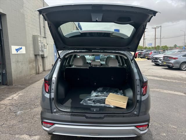 2026 Hyundai Tucson Hybrid Blue SE