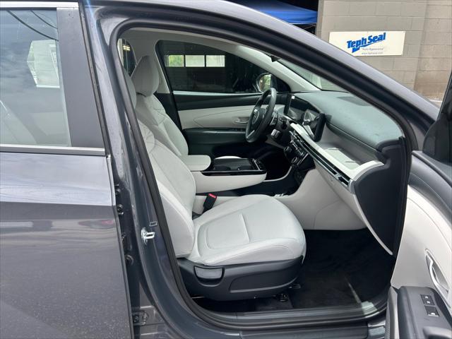 2026 Hyundai Tucson Hybrid Blue SE