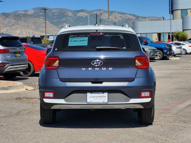 2026 Hyundai Venue SEL w/Two-Tone Roof