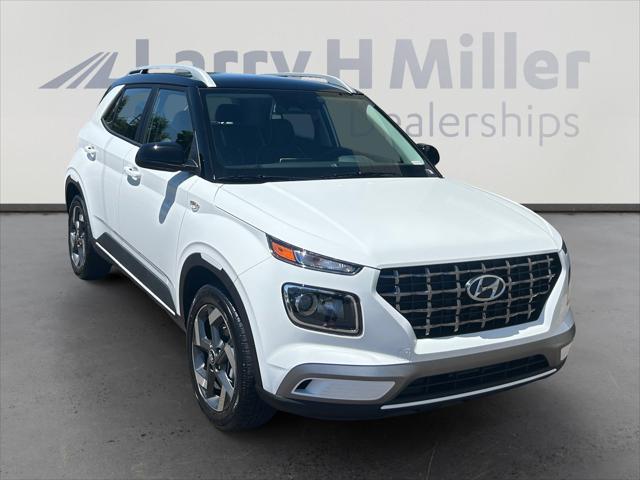 2026 Hyundai Venue SEL w/Two-Tone Roof