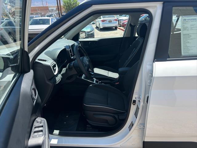 2026 Hyundai Venue SEL w/Two-Tone Roof