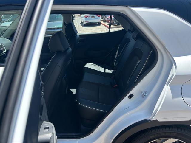 2026 Hyundai Venue SEL w/Two-Tone Roof
