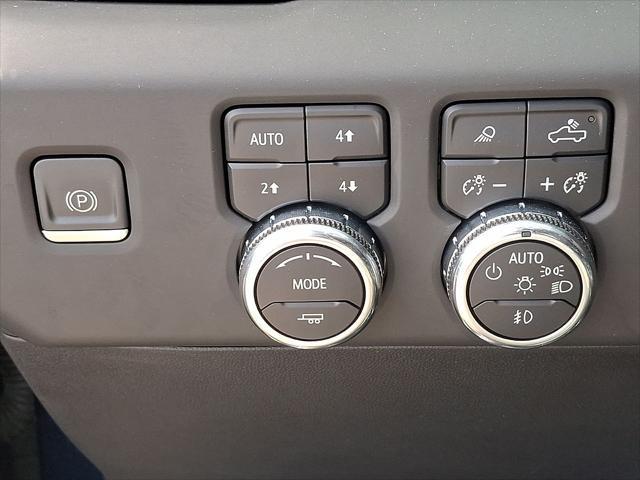 2023 GMC Sierra 1500 4WD Crew Cab Short Box Denali