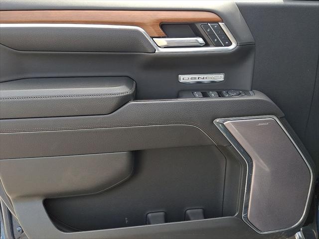2023 GMC Sierra 1500 4WD Crew Cab Short Box Denali