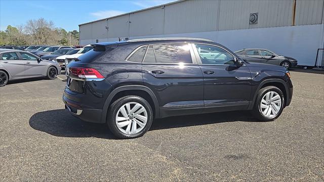 2022 Volkswagen Atlas Cross Sport 3.6L V6 SE w/Technology