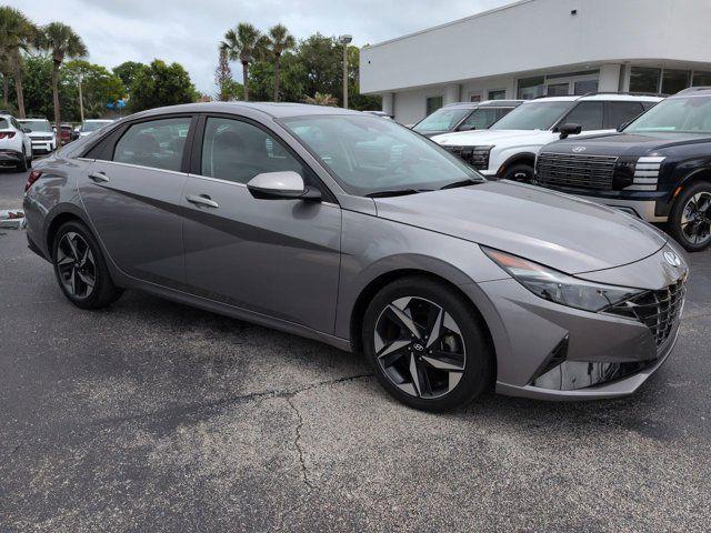 2022 Hyundai Elantra Limited