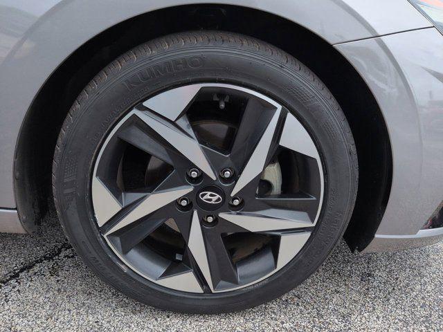 2022 Hyundai Elantra Limited