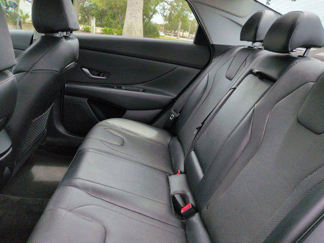 2022 Hyundai Elantra Limited