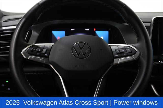 2025 Volkswagen Atlas Cross Sport 2.0T SE w/Technology