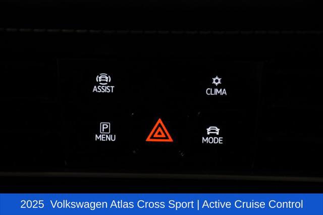 2025 Volkswagen Atlas Cross Sport 2.0T SE w/Technology