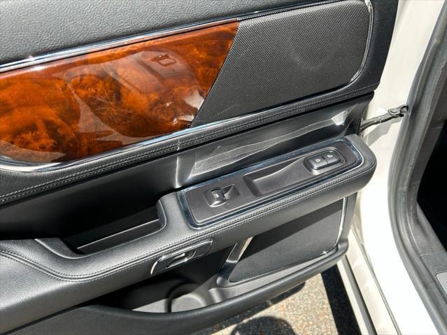 2017 Lincoln Continental Select