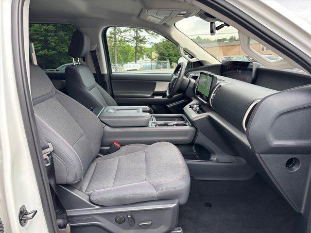 2025 Ford Expedition Active MAX