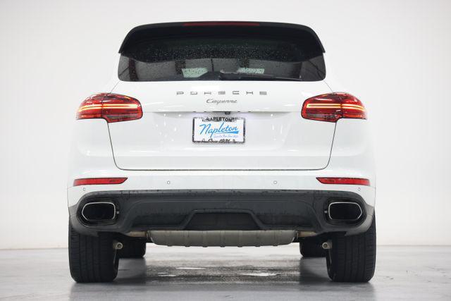 2016 Porsche Cayenne Base