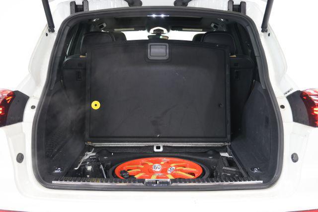 2016 Porsche Cayenne Base