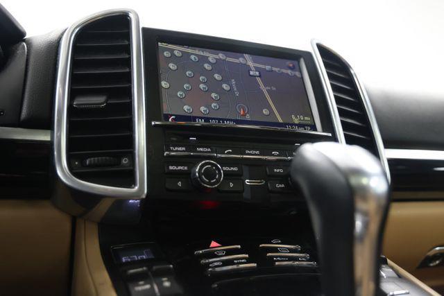 2016 Porsche Cayenne Base