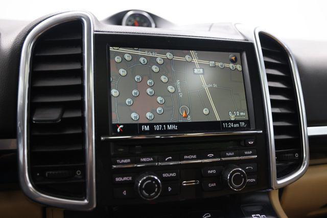 2016 Porsche Cayenne Base