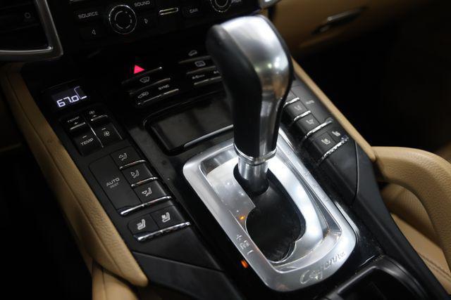 2016 Porsche Cayenne Base