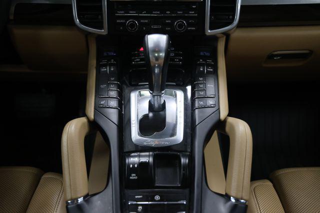 2016 Porsche Cayenne Base