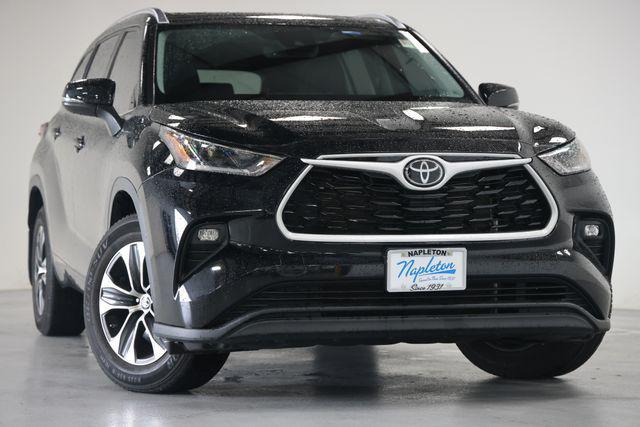 2021 Toyota Highlander XLE for sale in AURORA, IL