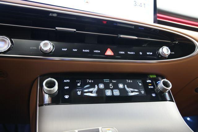 2026 Genesis GV70 2.5T Advanced